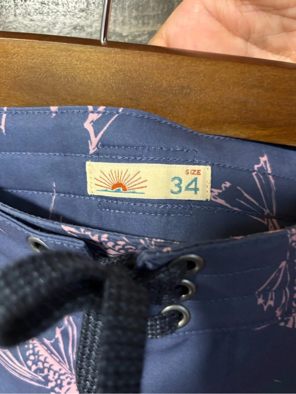 Faherty Navy Board Shorts with Pink Fish Print 34x7” inseam Like New
